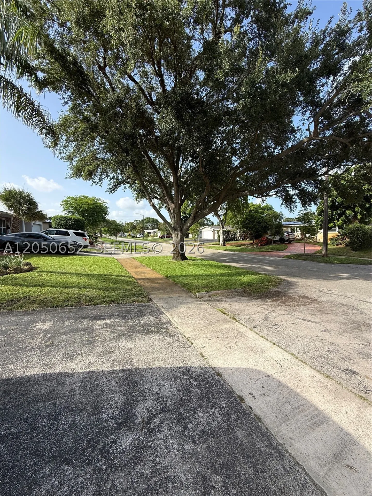 2100 N 52nd Avenue Hollywood FL 33021