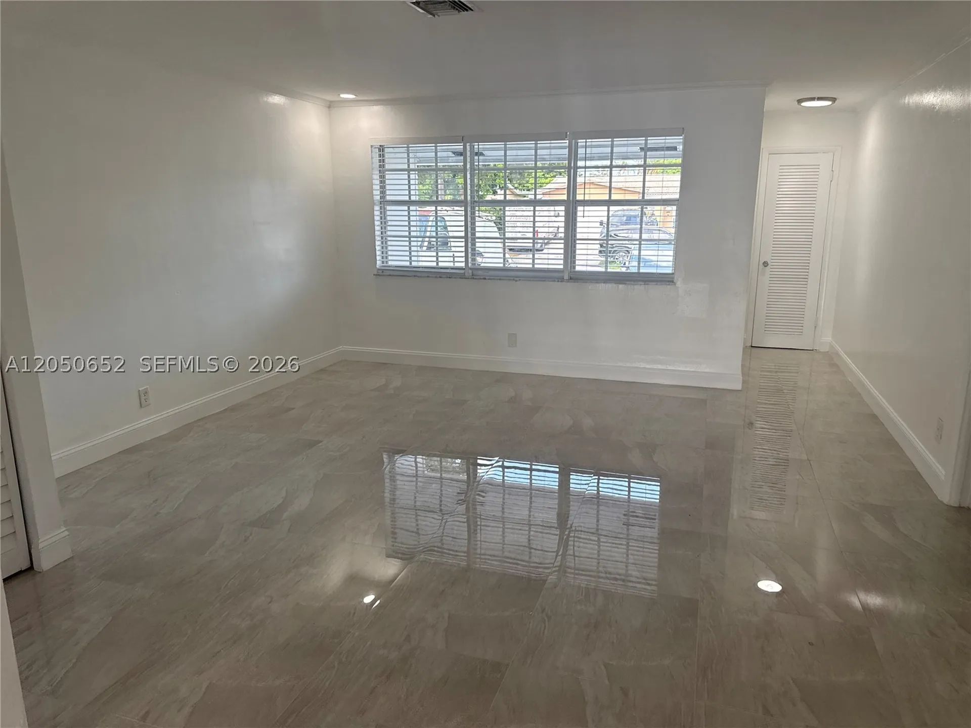 2100 N 52nd Avenue Hollywood FL 33021