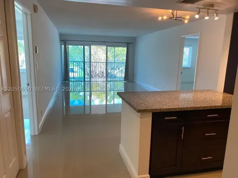 100 Lakeview Drive Weston FL 33326