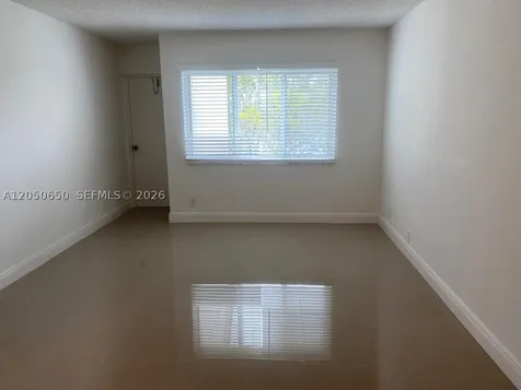 100 Lakeview Drive Weston FL 33326