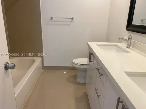 100 Lakeview Drive Weston FL 33326