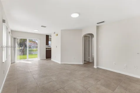 1273 NW 192nd Terrace Pembroke Pines FL 33029