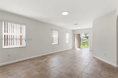 1273 NW 192nd Terrace Pembroke Pines FL 33029