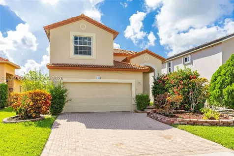1273 NW 192nd Terrace Pembroke Pines FL 33029