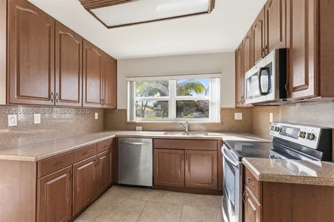 1273 NW 192nd Terrace Pembroke Pines FL 33029