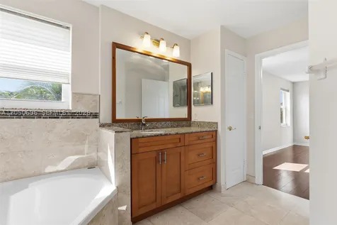 1273 NW 192nd Terrace Pembroke Pines FL 33029