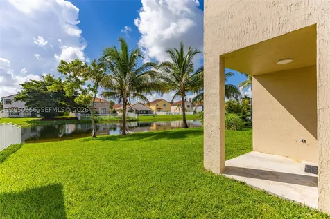 1273 NW 192nd Terrace Pembroke Pines FL 33029