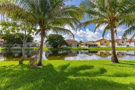 1273 NW 192nd Terrace Pembroke Pines FL 33029