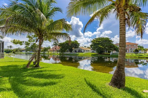 1273 NW 192nd Terrace Pembroke Pines FL 33029