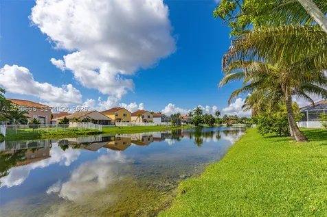 1273 NW 192nd Terrace Pembroke Pines FL 33029