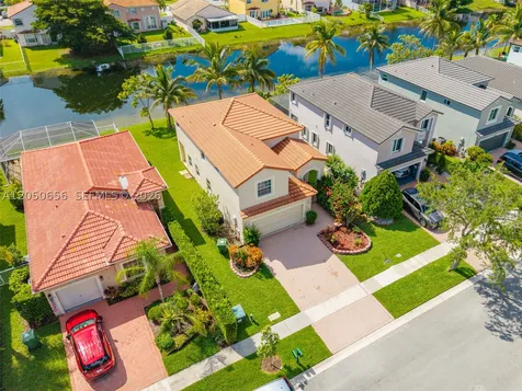 1273 NW 192nd Terrace Pembroke Pines FL 33029