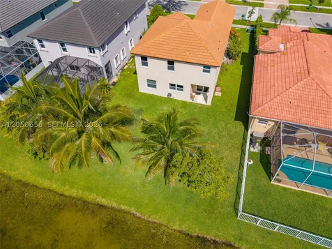 1273 NW 192nd Terrace Pembroke Pines FL 33029