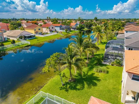1273 NW 192nd Terrace Pembroke Pines FL 33029