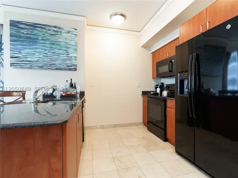 18001 Collins Avenue Sunny Isles Beach FL 33160