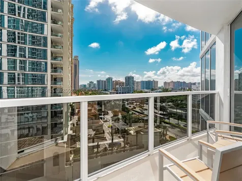 18001 Collins Avenue Sunny Isles Beach FL 33160