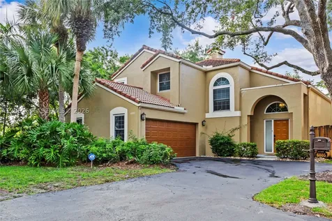 6885 NW 75th Place Parkland FL 33067