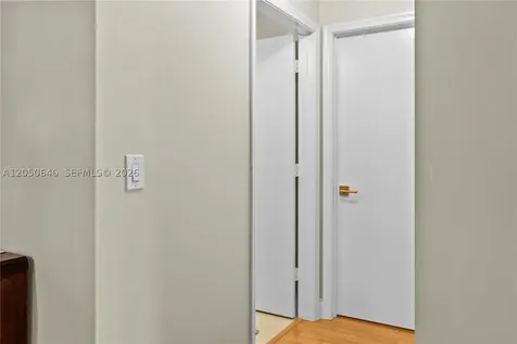 6885 NW 75th Place Parkland FL 33067