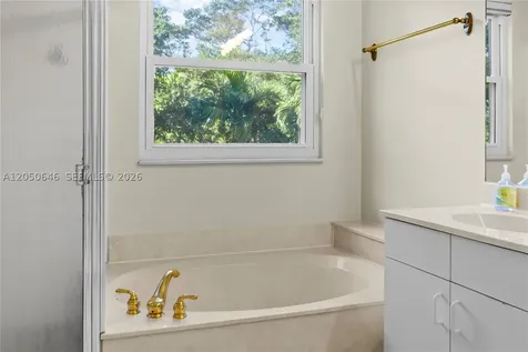 6885 NW 75th Place Parkland FL 33067