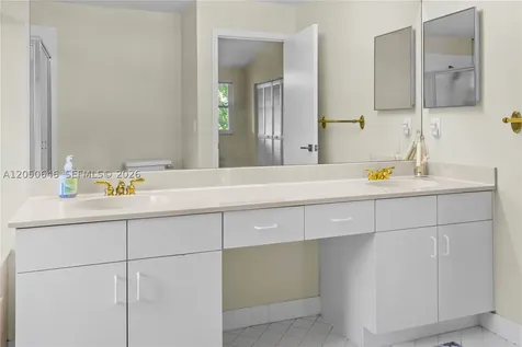 6885 NW 75th Place Parkland FL 33067