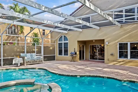 6885 NW 75th Place Parkland FL 33067