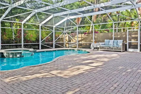 6885 NW 75th Place Parkland FL 33067