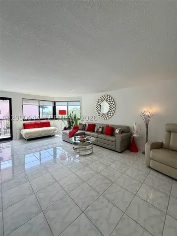 20850 San Simeon Way Miami FL 33179