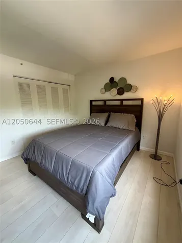 20850 San Simeon Way Miami FL 33179