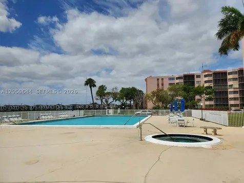 20850 San Simeon Way Miami FL 33179