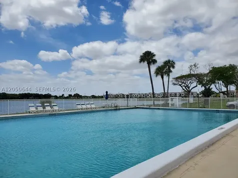 20850 San Simeon Way Miami FL 33179