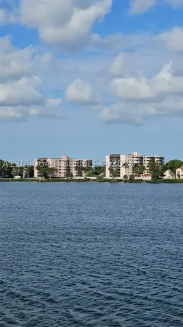 20850 San Simeon Way Miami FL 33179