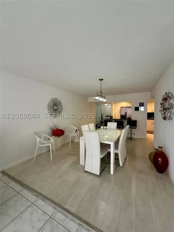 20850 San Simeon Way Miami FL 33179