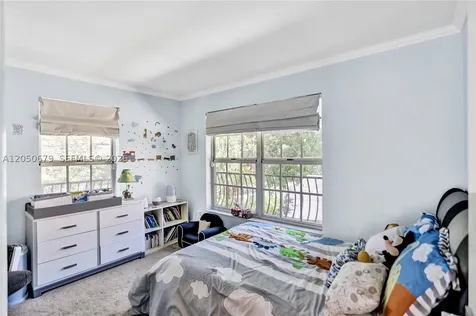 3135 Gifford Lane Miami FL 33133