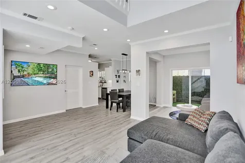 3135 Gifford Lane Miami FL 33133