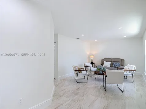 10813 Roundview Lane Tampa FL 33624