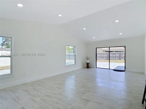 10813 Roundview Lane Tampa FL 33624