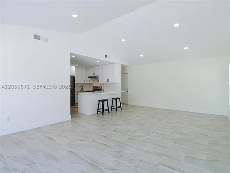 10813 Roundview Lane Tampa FL 33624
