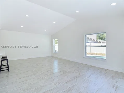 10813 Roundview Lane Tampa FL 33624