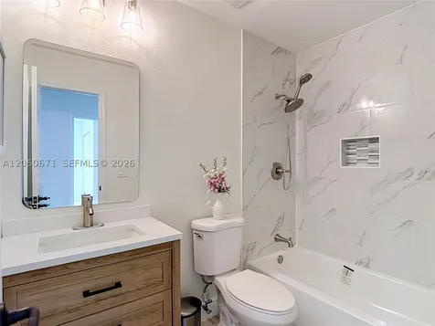 10813 Roundview Lane Tampa FL 33624