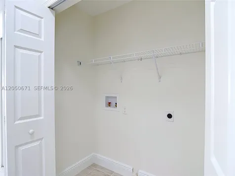 10813 Roundview Lane Tampa FL 33624