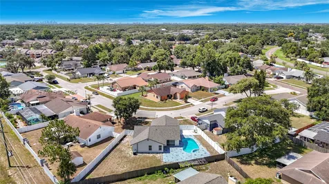 10813 Roundview Lane Tampa FL 33624