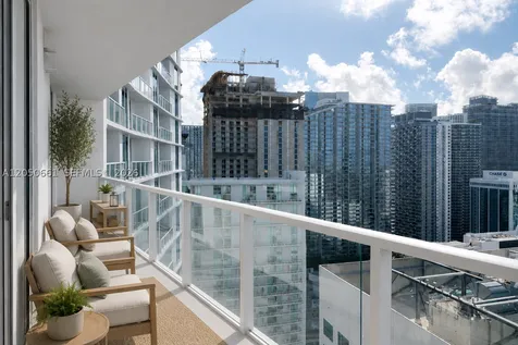 185 SW 7th Street Miami FL 33130