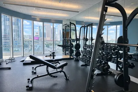 185 SW 7th Street Miami FL 33130