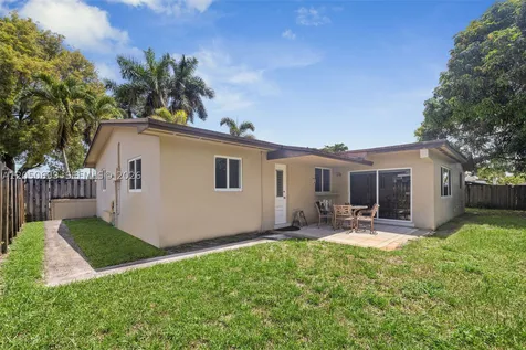 8431 Pasadena Boulevard Pembroke Pines FL 33024