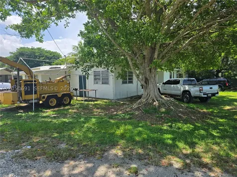 18140 SW 108th Avenue Miami FL 33157