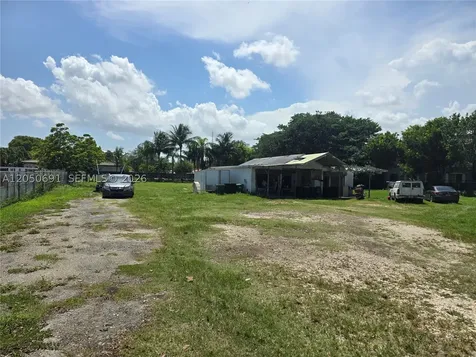 18140 SW 108th Avenue Miami FL 33157
