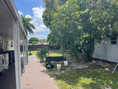 695 697 Curtiss Drive Opa-Locka FL 33054