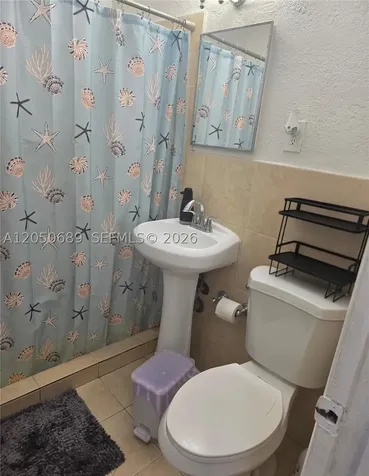 695 697 Curtiss Drive Opa-Locka FL 33054