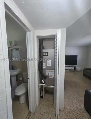 695 697 Curtiss Drive Opa-Locka FL 33054