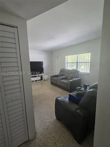 695 697 Curtiss Drive Opa-Locka FL 33054