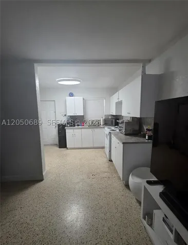 695 697 Curtiss Drive Opa-Locka FL 33054